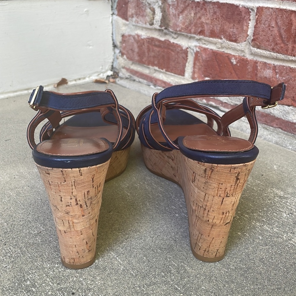 Blue Ralph Lauren wedge sandals. - Picture 5 of 9